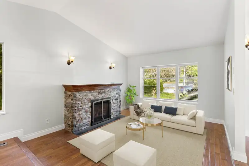 33480 BLUEBERRY DRIVE - photo 3 of 40