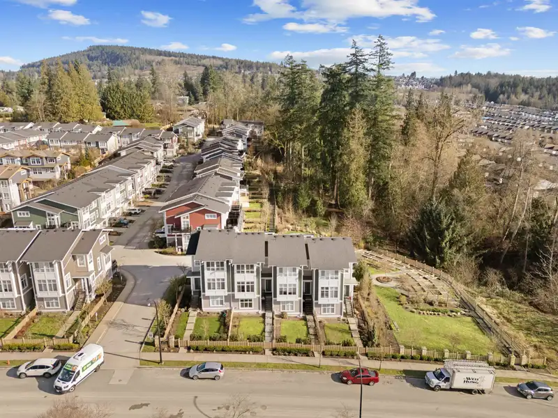 95 24108 104 AVENUE - photo 3 of 39
