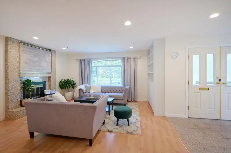 890 W 63RD AVENUE - photo 4 of 21