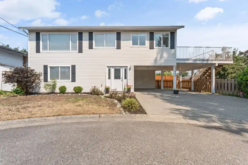 45665 FERNWAY AVENUE - photo 1 of 40