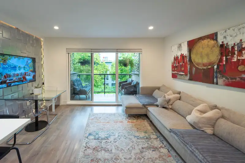 402 1718 NELSON STREET - photo 2 of 39