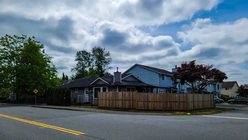 2288 WILLOUGHBY WAY - photo 4 of 40