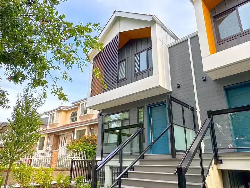 2342 E 40TH AVENUE - photo 2 of 40