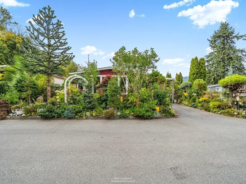 515 TYEE COURT - photo 2 of 25