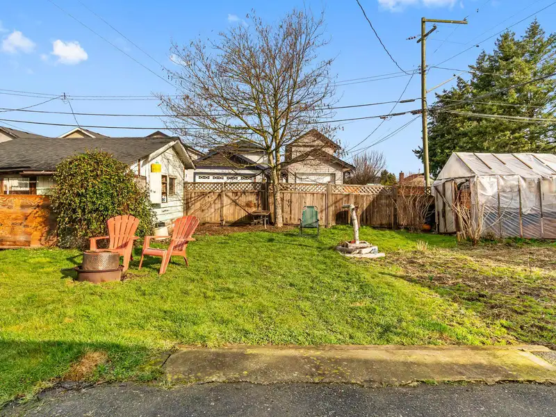 34693 2ND AVENUE - photo 4 of 20
