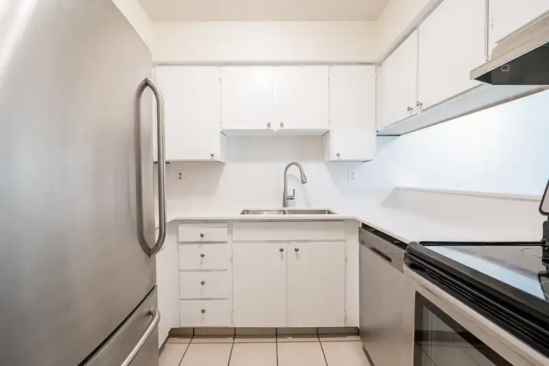 315 5224 204 STREET - photo 3 of 18
