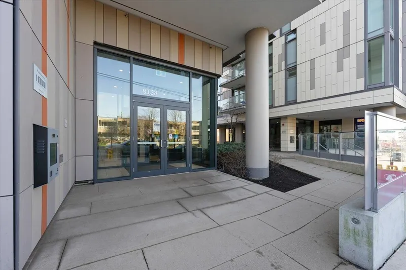 410 8138 FRASER STREET - photo 3 of 25