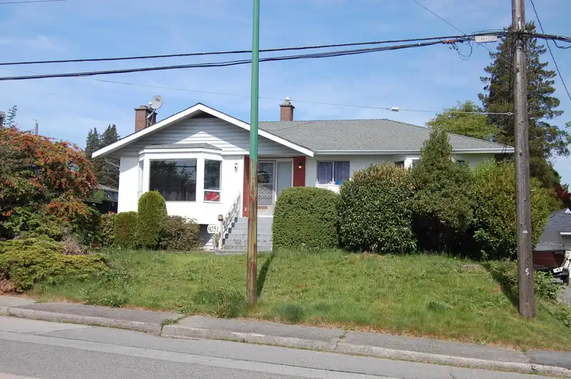 9251 10TH AVENUE - photo 1 of 10