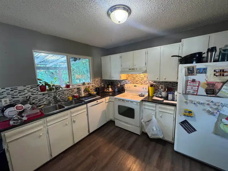 31940 WOODCOCK CRESCENT - photo 3 of 10