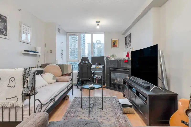 1501 63 KEEFER PLACE - photo 4 of 34