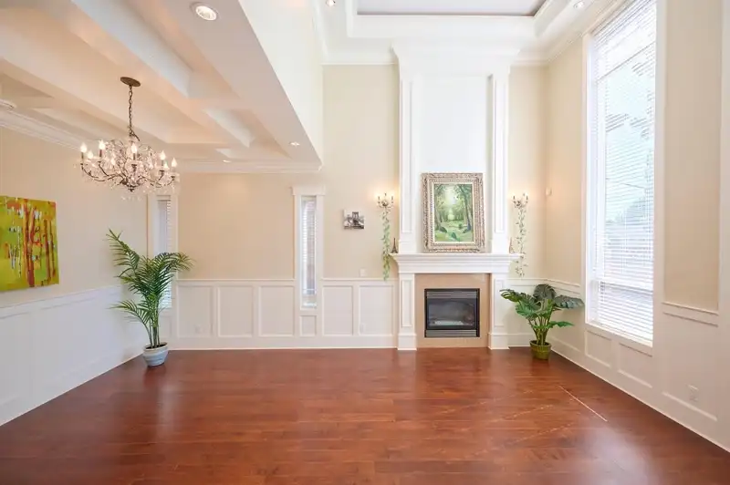 9511 KIRKMOND CRESCENT - photo 2 of 22