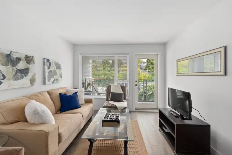 213 221 E 3RD STREET - photo 2 of 37