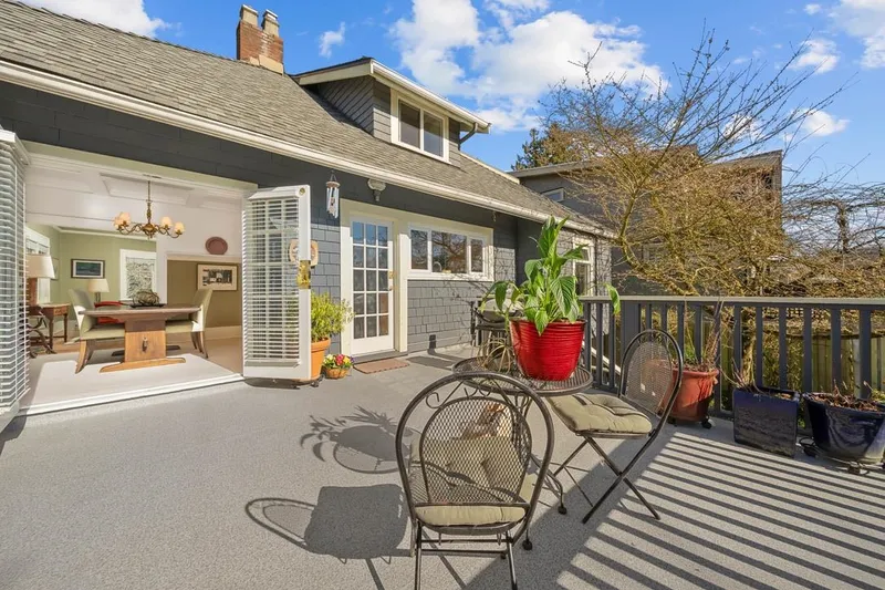 2038 W 46TH AVENUE - photo 4 of 25