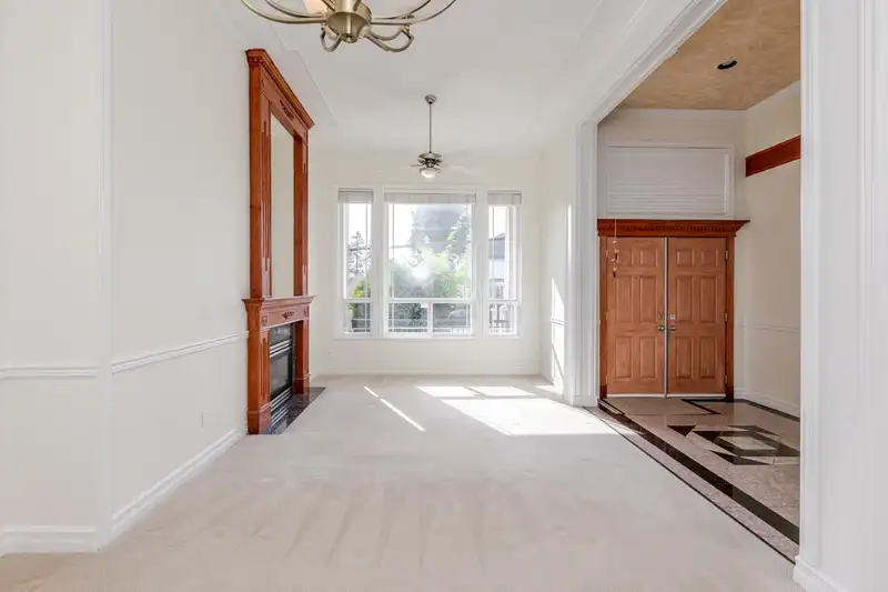6022 126 STREET - photo 3 of 40