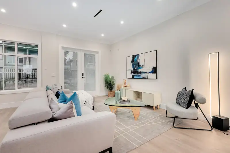 101 761 EDGAR AVENUE - photo 3 of 24