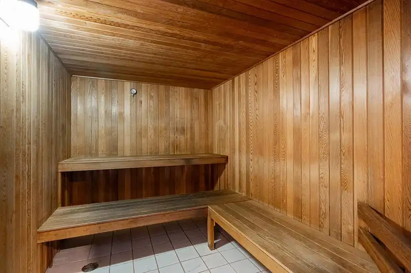 205 612 FIFTH AVENUE - photo 3 of 21