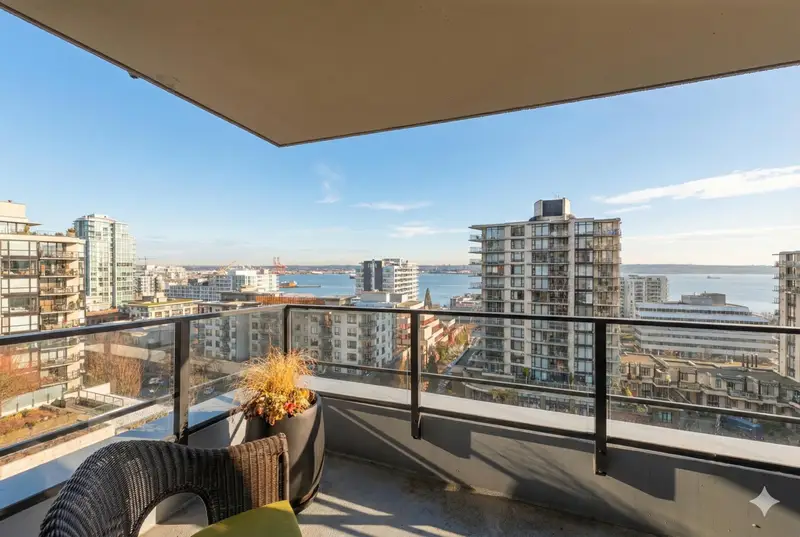 1102 151 W 2ND STREET - photo 4 of 25