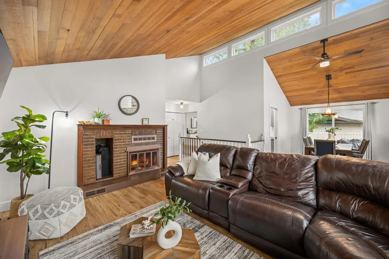 2862 MCBRIDE STREET - photo 3 of 25