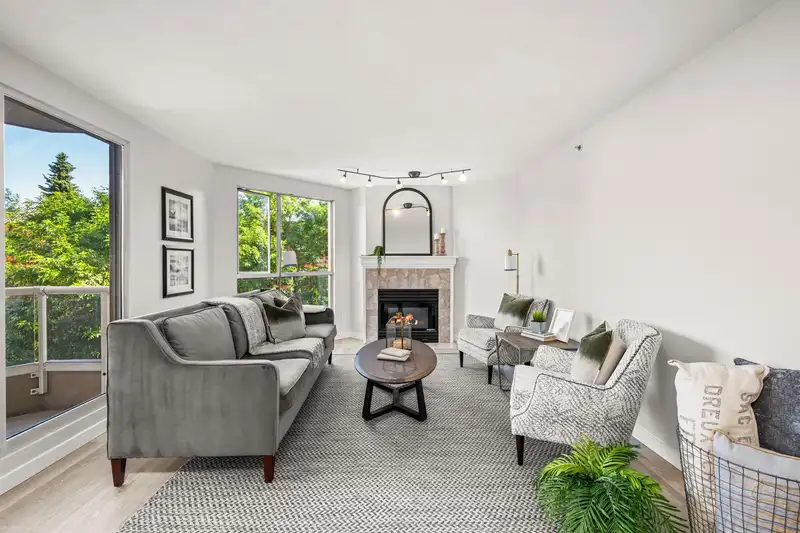 401 1185 QUAYSIDE DRIVE - photo 4 of 38