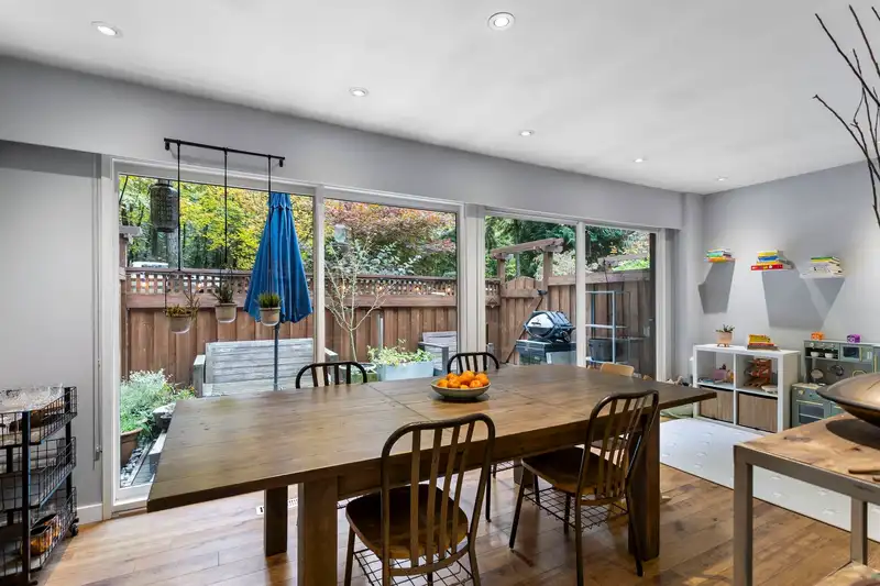 8904 CENTAURUS CIRCLE - photo 3 of 25