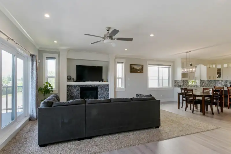 33797 KNIGHT AVENUE - photo 3 of 40