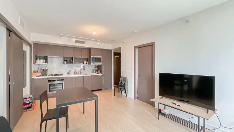 805 68 SMITHE STREET - photo 4 of 21