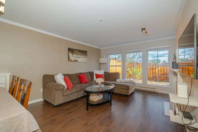207 888 GAUTHIER AVENUE - photo 3 of 29