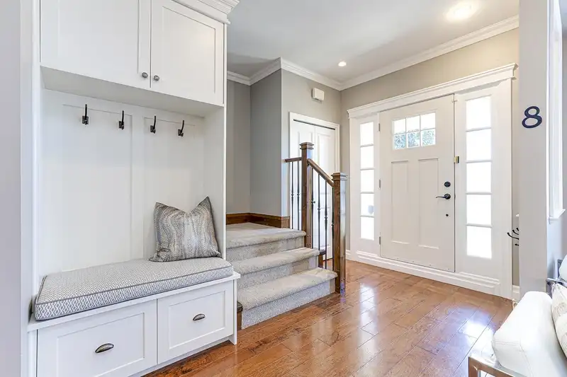 15451 GOGGS AVENUE - photo 4 of 37