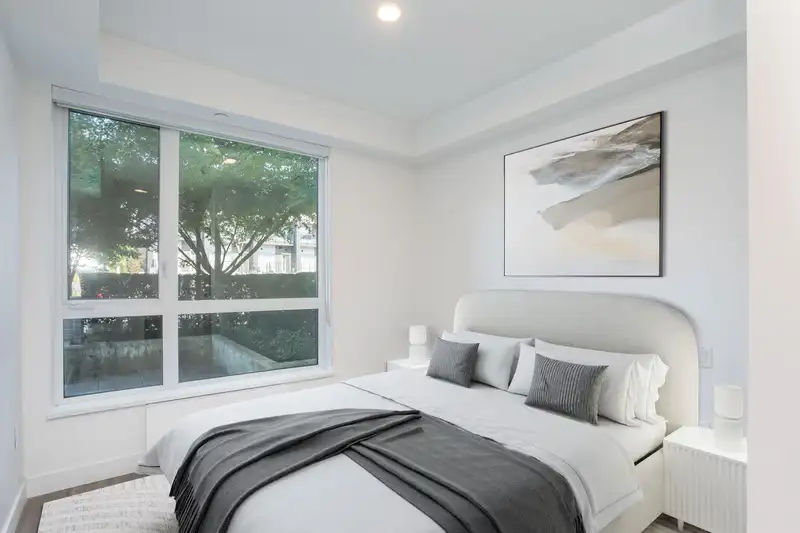 104 747 E 3RD STREET - photo 4 of 20