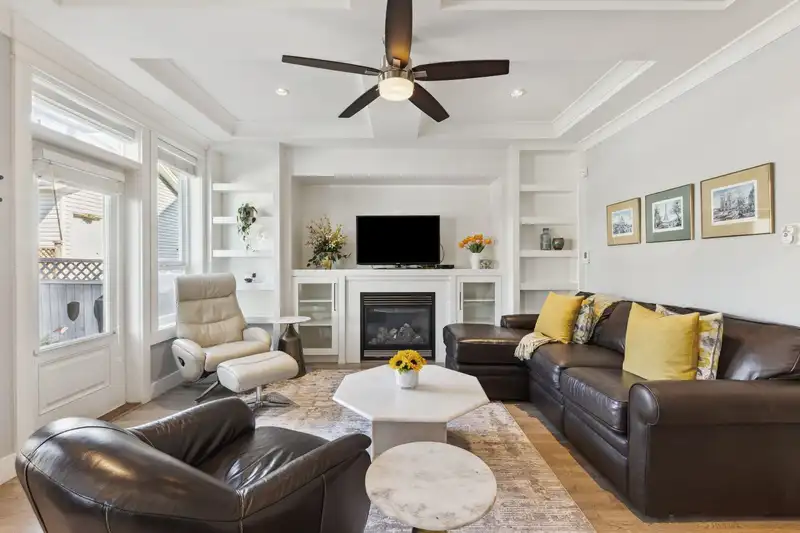 6855 206 STREET - photo 3 of 39