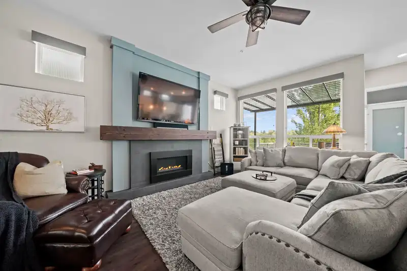 23888 103A AVENUE - photo 4 of 37
