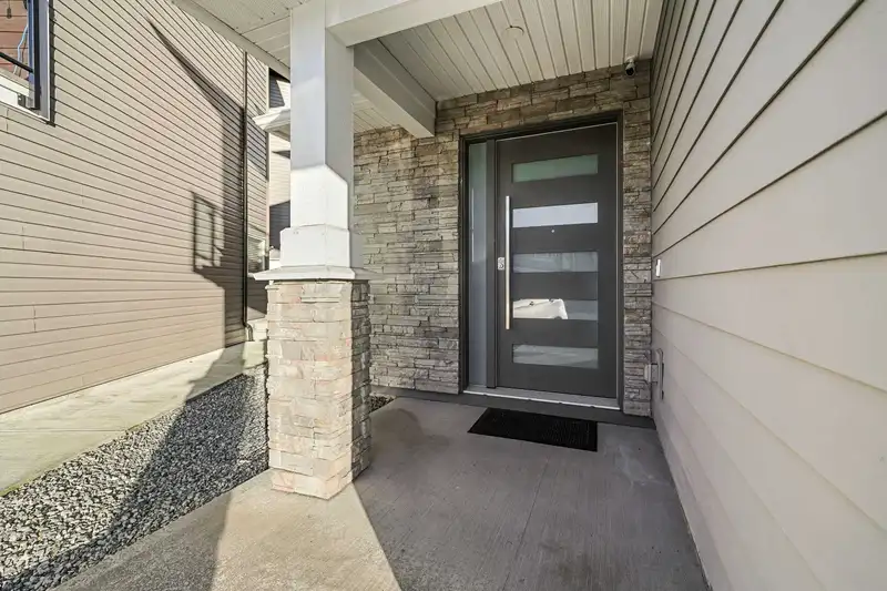 24629 105A AVENUE - photo 3 of 39