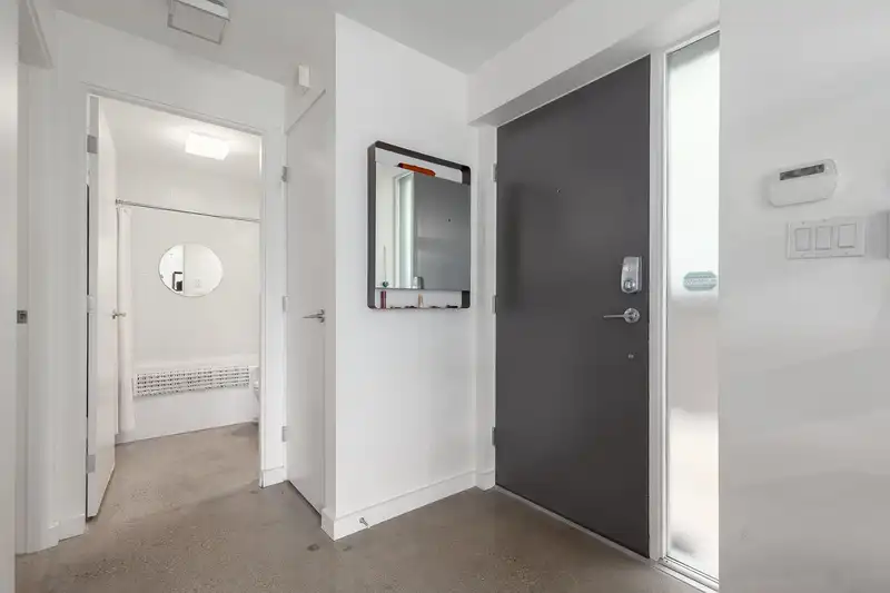 2 668 UNION STREET - photo 2 of 23