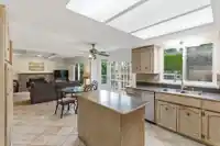 6853 CHALET COURT - thumbnail 12