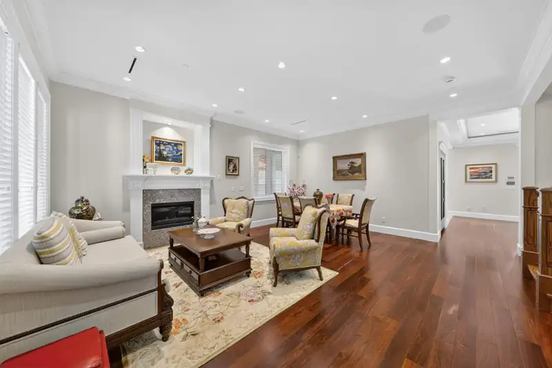 3285 W 12TH AVENUE - photo 4 of 31