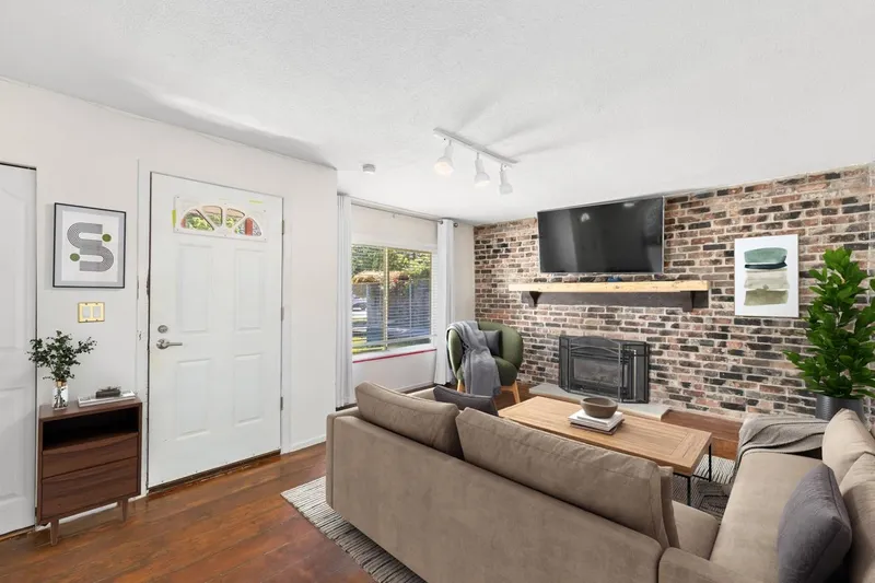 986 PORTER STREET - photo 3 of 25