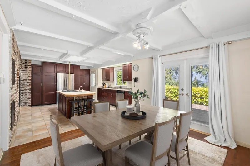 986 PORTER STREET - photo 4 of 25