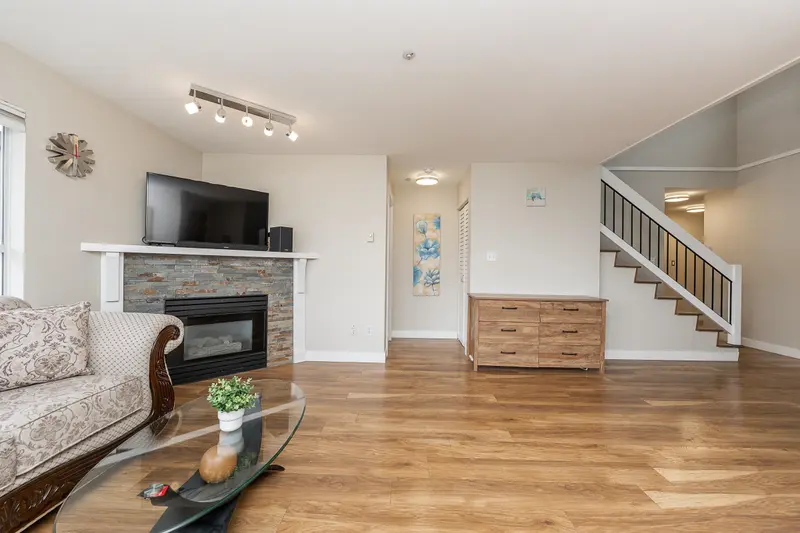 406 2285 PITT RIVER ROAD - photo 4 of 25