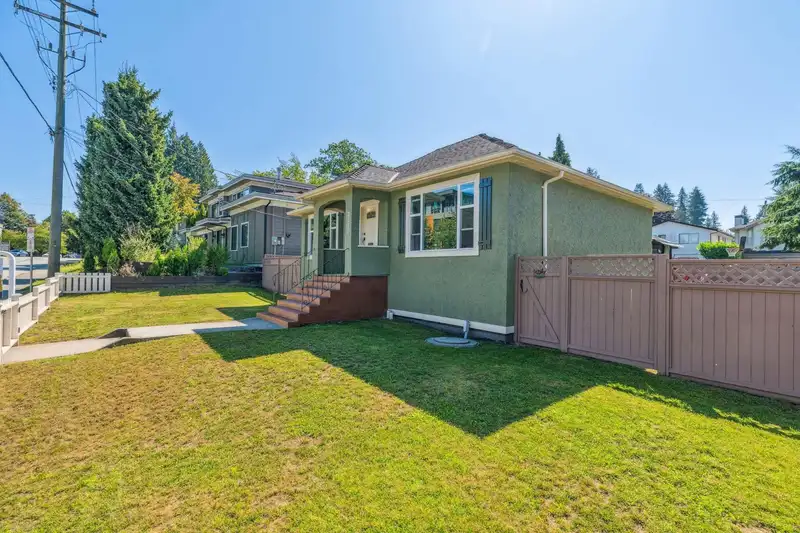 2280 PITT RIVER ROAD - photo 4 of 37