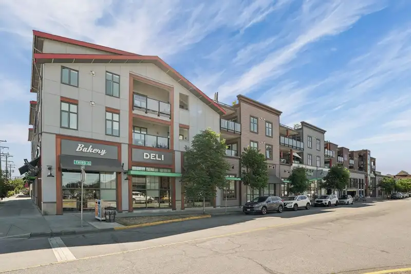 209 12088 3RD AVENUE - photo 1 of 40