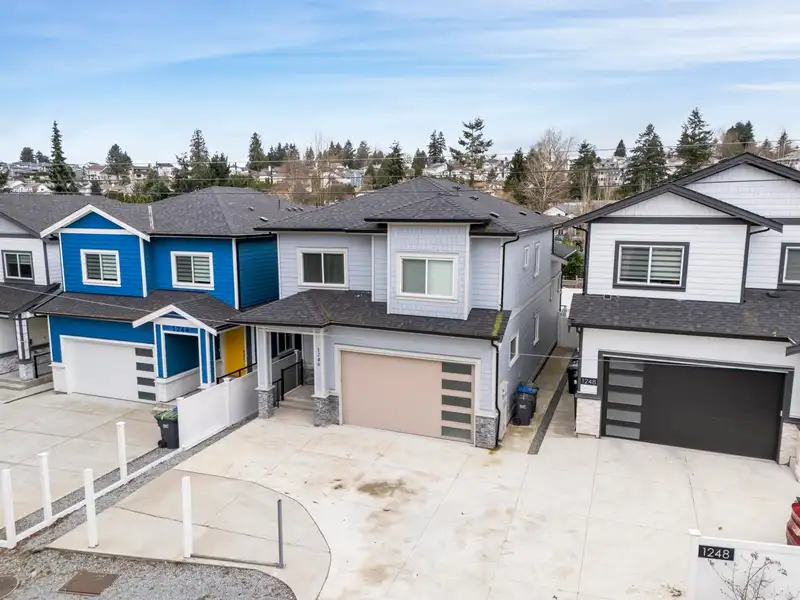 1246 PITT RIVER ROAD - photo 2 of 40