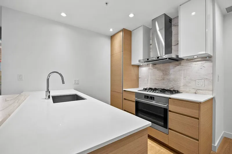 607 4670 ASSEMBLY WAY - photo 4 of 25