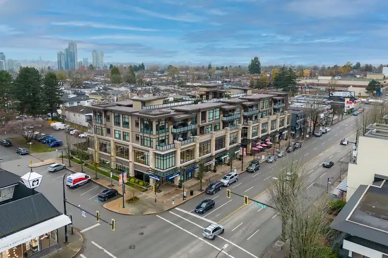 305 4570 HASTINGS STREET - photo 2 of 35