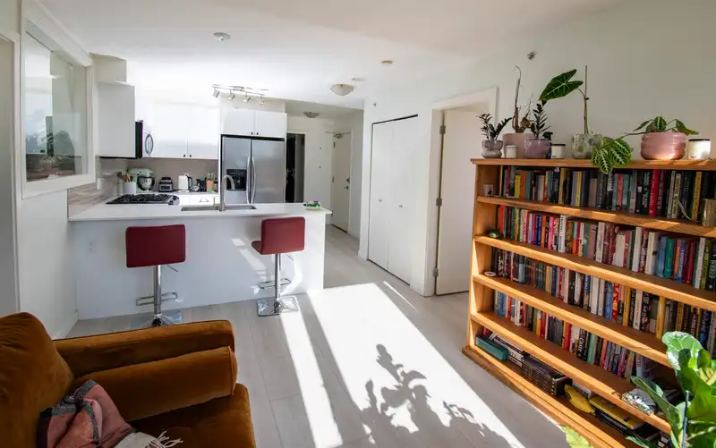 204 2483 SPRUCE STREET - photo 3 of 29