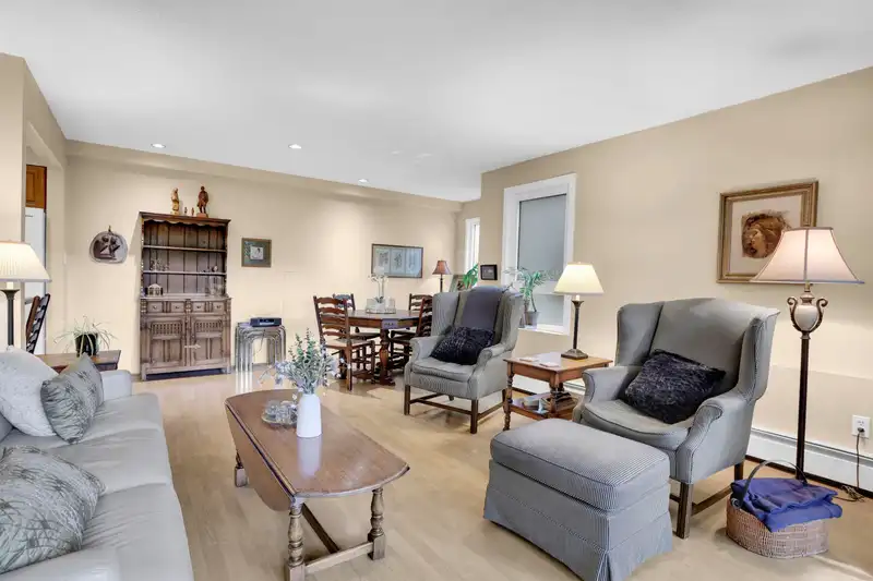104 1424 WALNUT STREET - photo 4 of 21