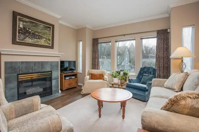 26 5820 DOVER CRESCENT - photo 2 of 26