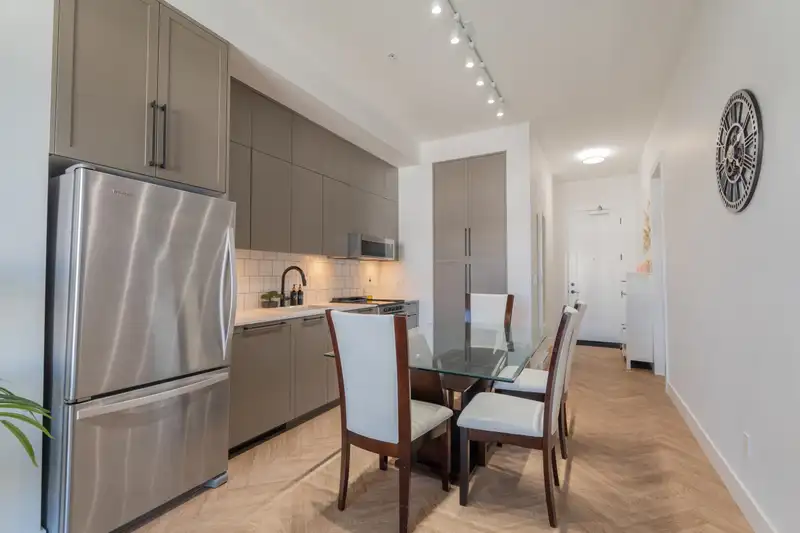 419 13929 105 BOULEVARD - photo 3 of 33