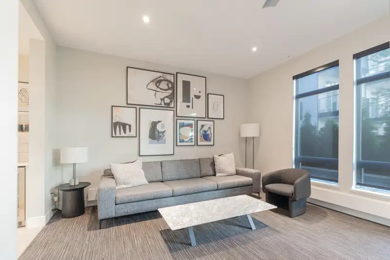 419 13929 105 BOULEVARD - photo 4 of 33