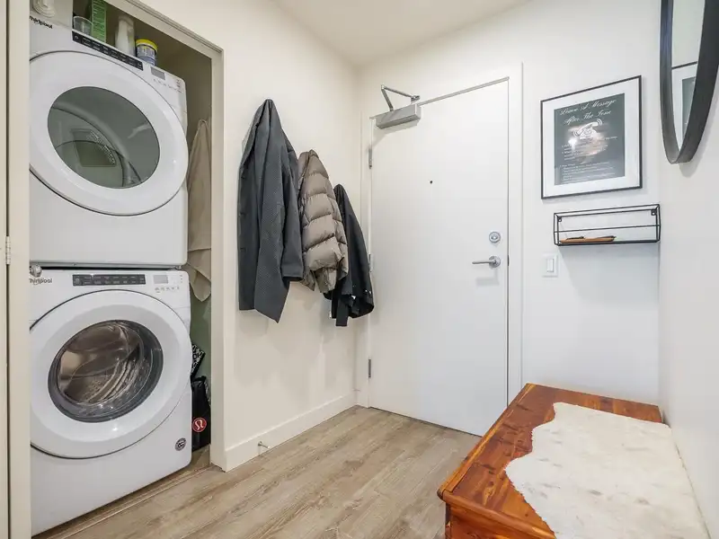 206 610 BRANTFORD STREET - photo 2 of 21