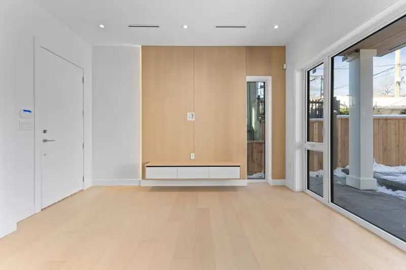 2 1315 W 64TH AVENUE - photo 2 of 23